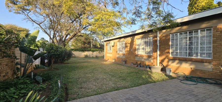 4 Bedroom Property for Sale in Geelhoutpark North West